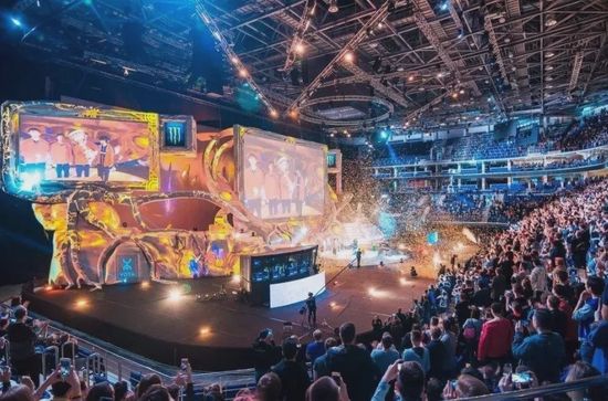 小鹏汇天陆地航母飞行体生产许可证获得受理