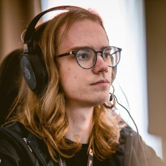 英雄联盟手游女子SOLO赛精彩开启，玫瑰之约不容错过